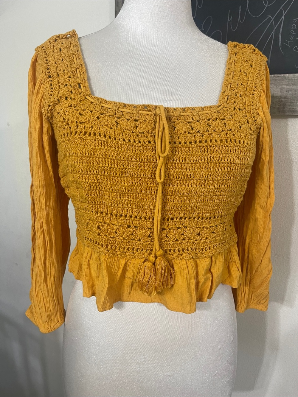 American Eagle Boho 3/4 Sleeve mustard Yellow Crocheted Crop Top - Sz S